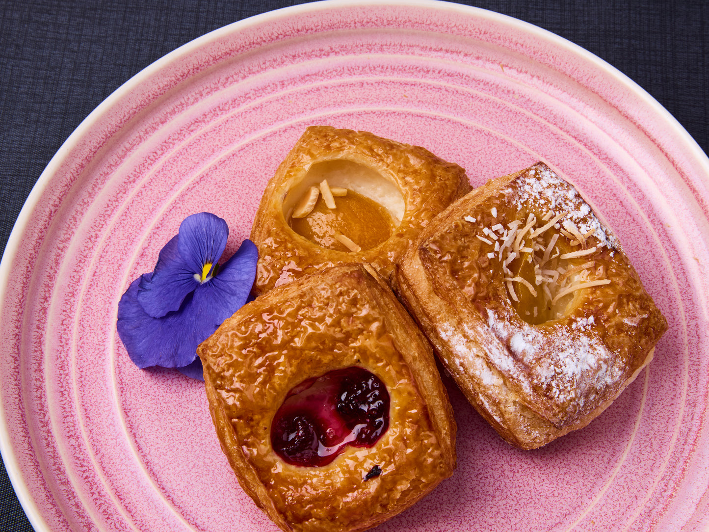 Danish pastry assortment (45g)