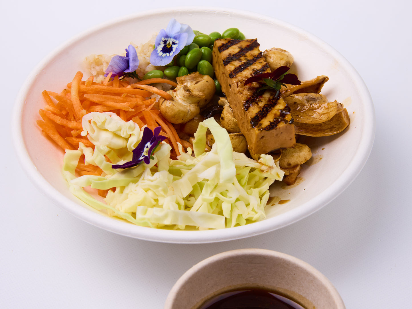 Poke bowl - Soy braised mushroom & tofu, edamame, carrot, cabbage, radish and seasoned rice